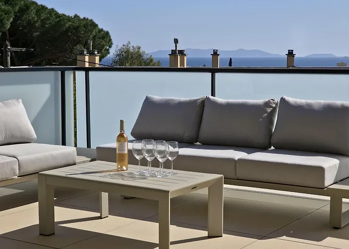 Le Duplex Charme Des Amandiers - Air Conditioning - Sea View アパート