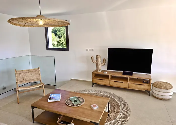 Le Duplex Charme Des Amandiers - Air Conditioning - Sea View アパート *